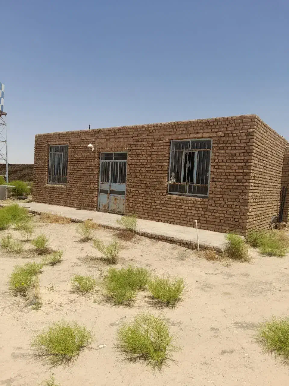 گاوداری صنعتی، نرسیده به پارک جنگلی قوژد|اجارهٔ دفتر صنعتی، کشاورزی، تجاری|گناباد, |دیوار