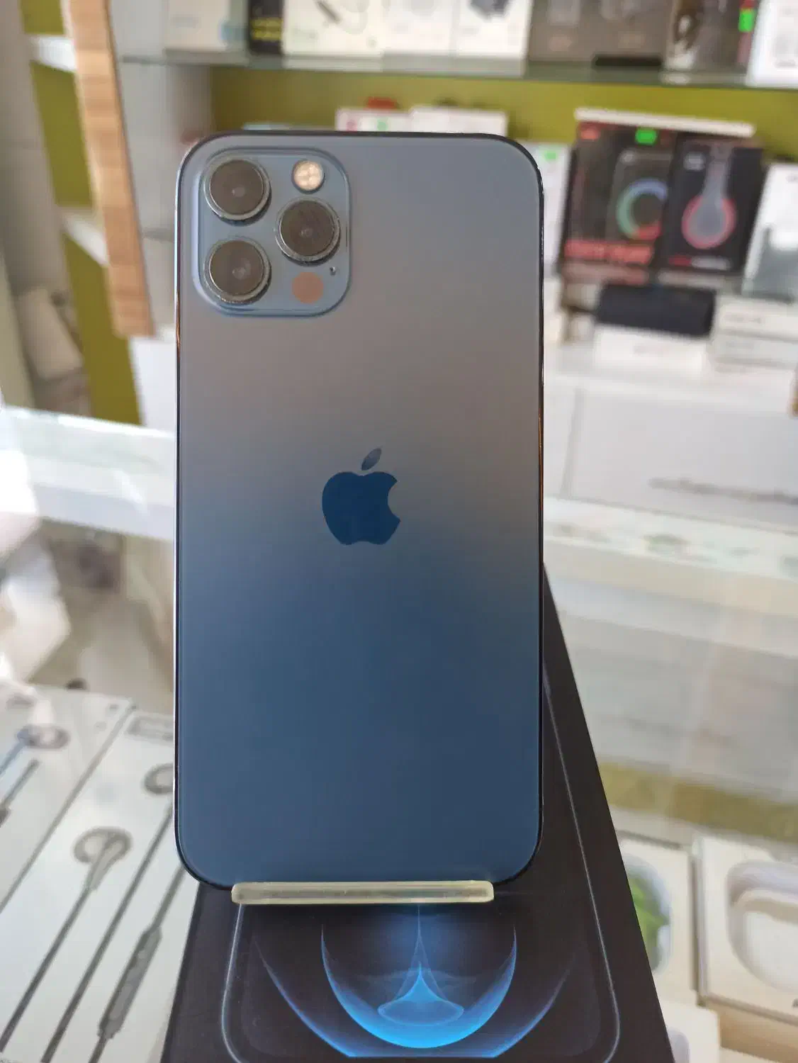 iPhone 12 pro|موبایل|فامنین, |دیوار