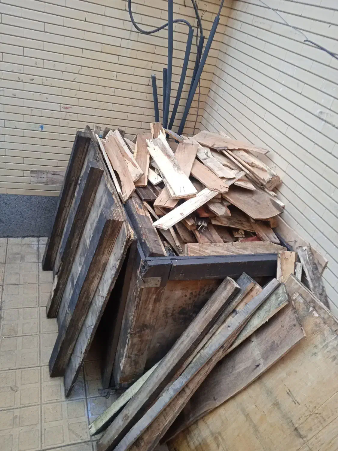 چوب هیزو م|عمده‌فروشی|تبریز, |دیوار