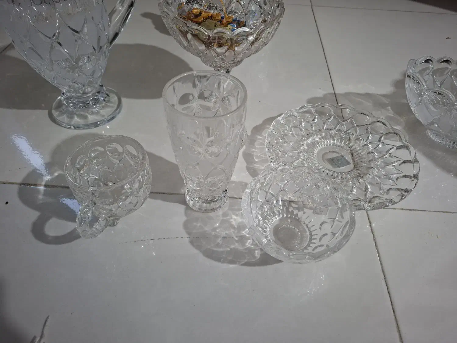 سرویس پذیرایی بلور|ظروف سرو و پذیرایی|رشت, انصاری|دیوار