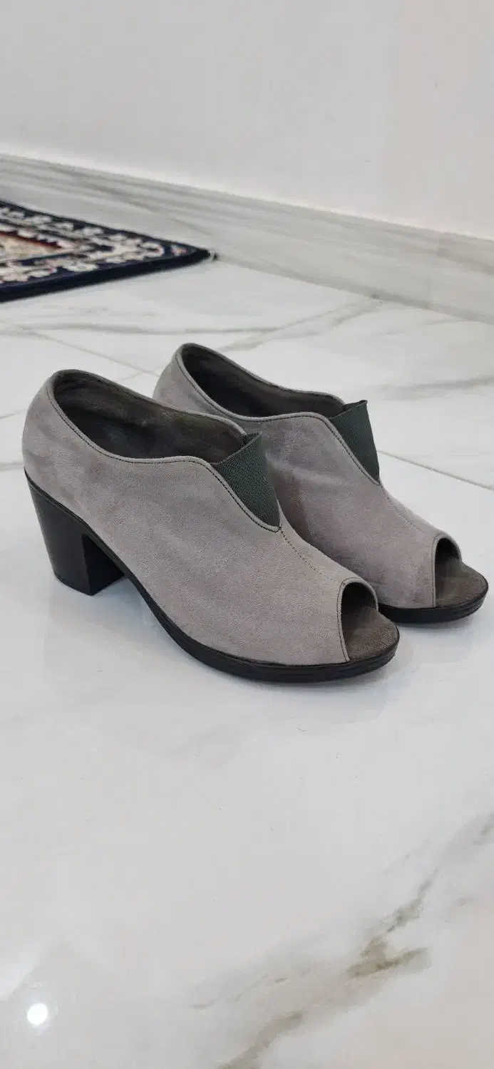 کفش نو و درحدنو|کیف، کفش، کمربند|اسفراین, |دیوار