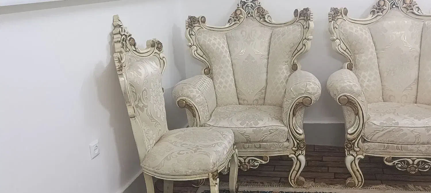 مبل زیبا|مبلمان خانگی و میز عسلی|قم, شهر قائم|دیوار