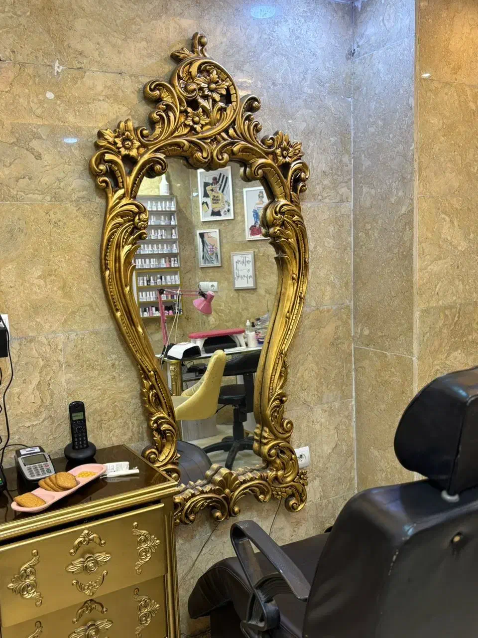 اینه و کنسول دو عدد اینه تک و میز پیشخوان کشور دار|بوفه، ویترین، کنسول|شاهرود, |دیوار