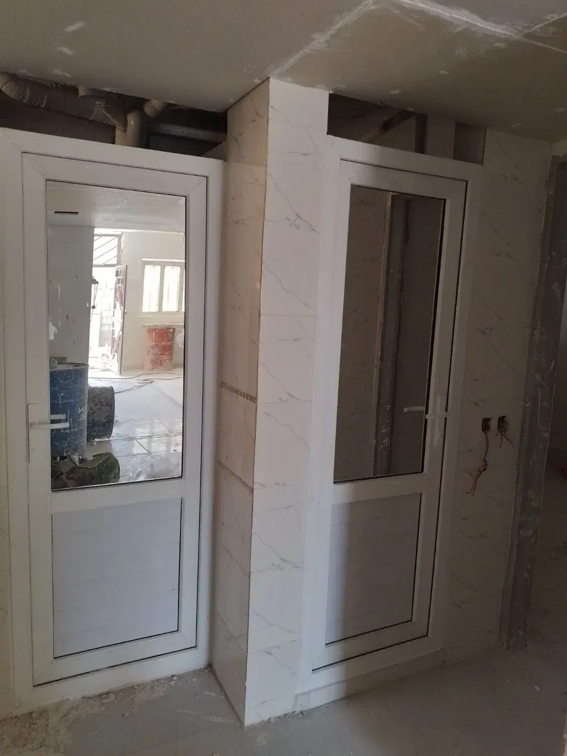 تنظیم و ریگلاژ درب و پنجره upvc|خدمات پیشه و مهارت|صدرا-فارس, فاز ۱|دیوار