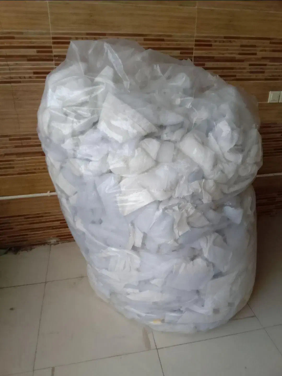 تکه پارچه و پشم شیشه(لایه دوزی)برای پر کردن بالش|رختخواب، بالش، پتو|خوی, |دیوار