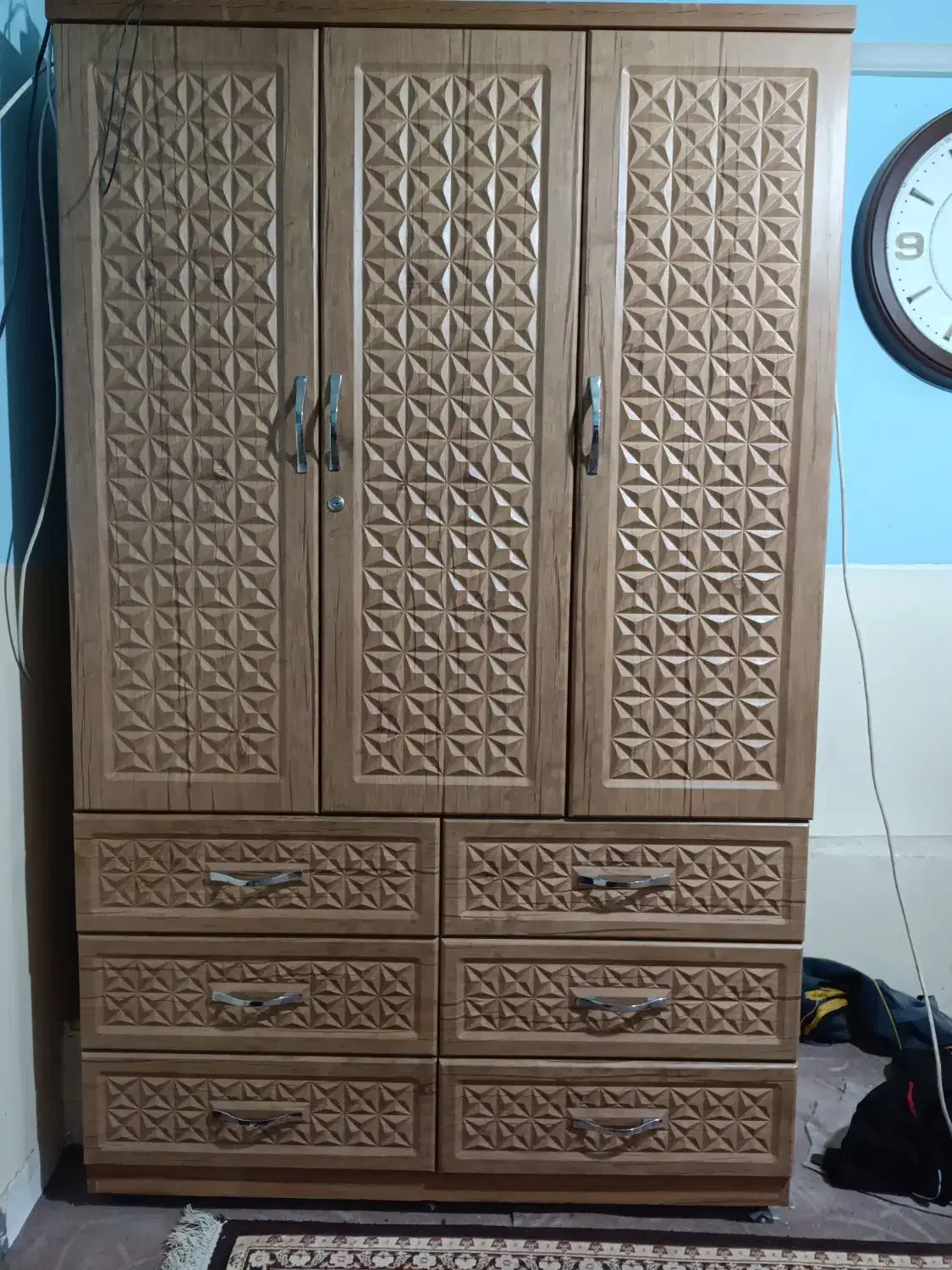 کمد|جاکفشی، کمد، دراور|قم, شاه ابراهیم|دیوار