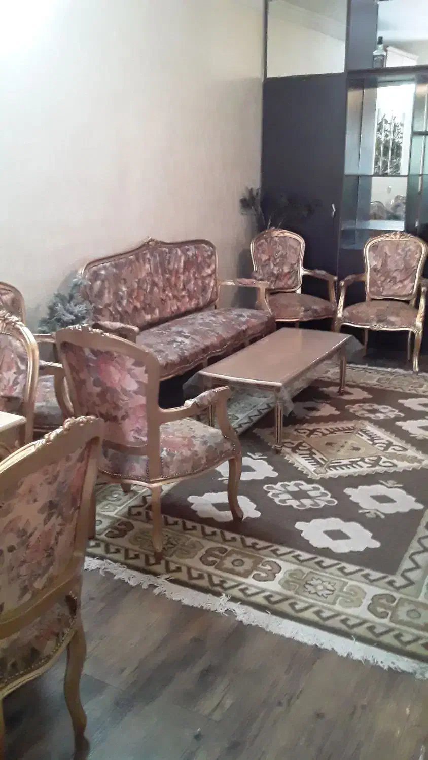 مبل استیل میزناهار مبل راحتی میز تحریر تلویزیون۲۱|میز تحریر و کامپیوتر|تهران, شهر زیبا|دیوار