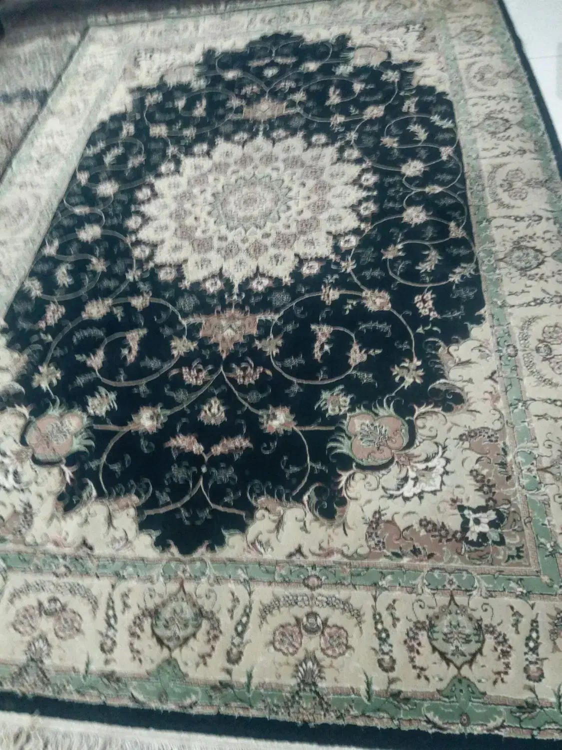 فرش ۶ متری  تک|فرش|نیشابور, ۲۲ بهمن|دیوار