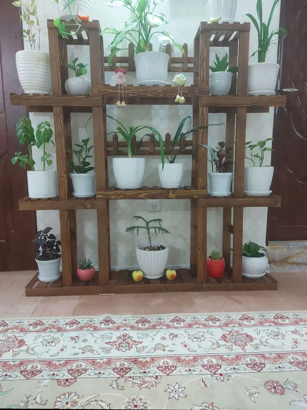 کادویی استند گل پایه شیک و باکلاس|گل و گیاه طبیعی|مشهد, شهید احمدی روشن|دیوار