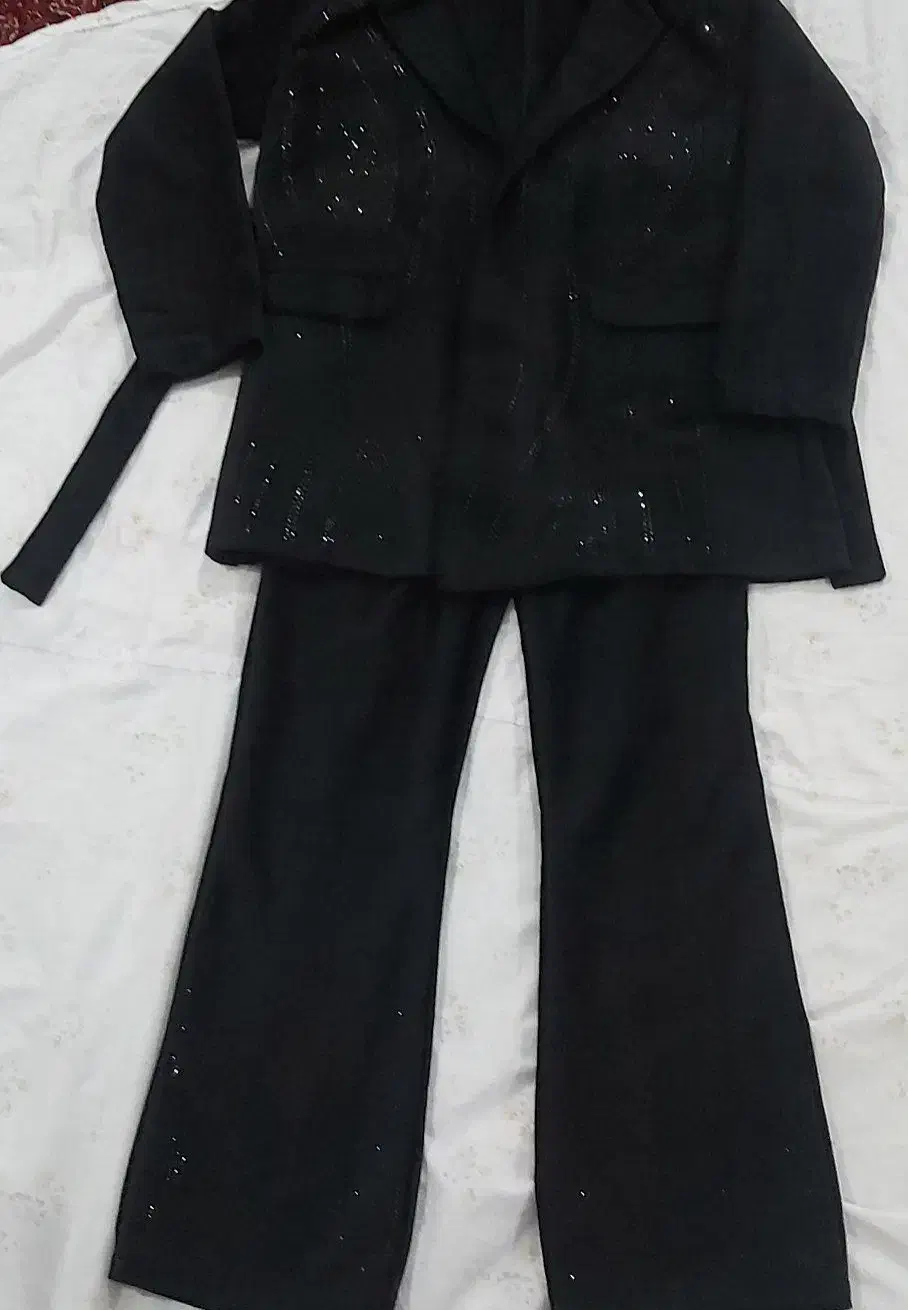 مانتو|لباس|جوانرود, |دیوار