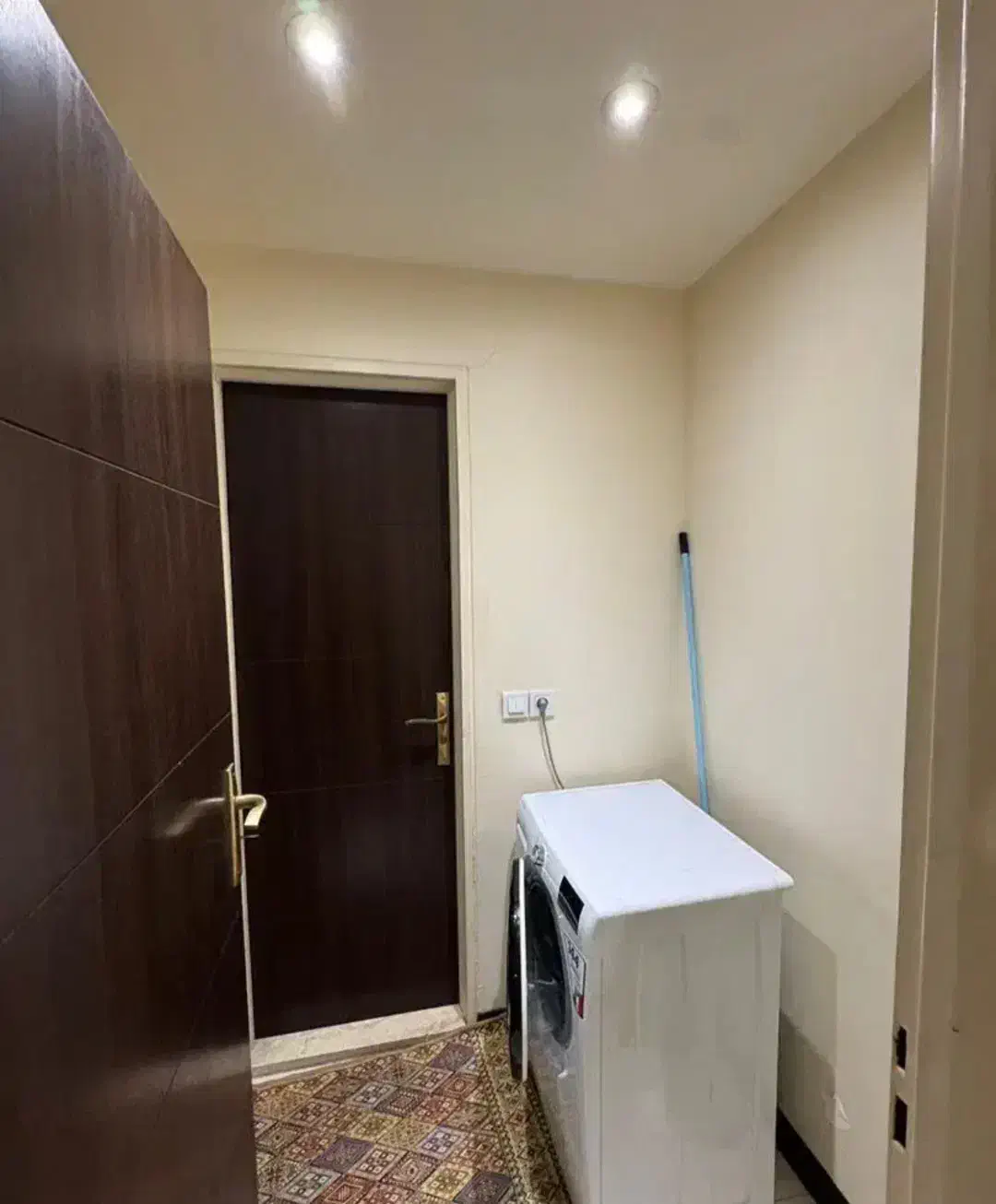 ۱۲۰ متر ۳ خواب در فاطمی، رهی معیری