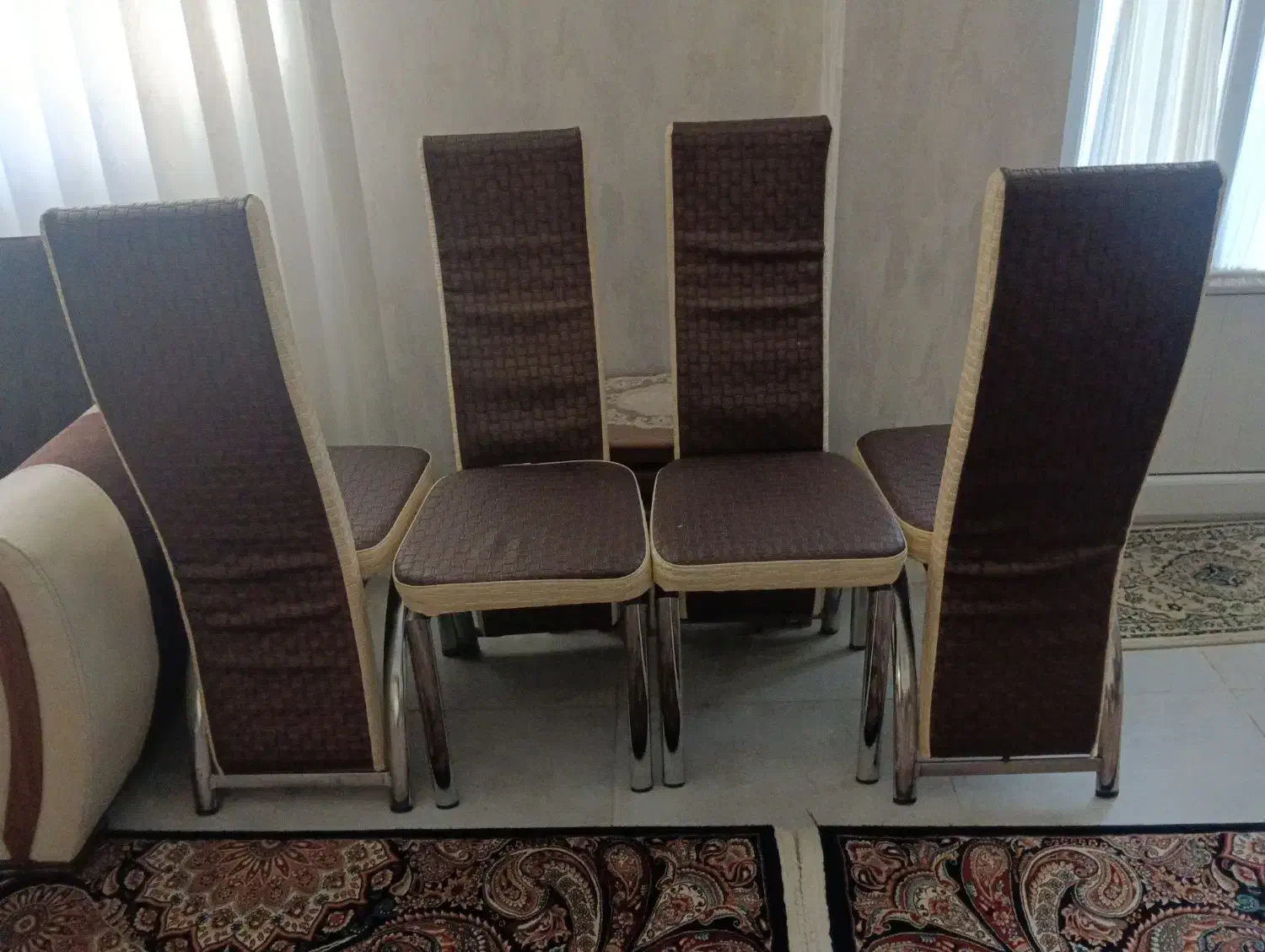 میز ناهار خوری تمیز سالم|میز و صندلی غذاخوری|سامان, |دیوار