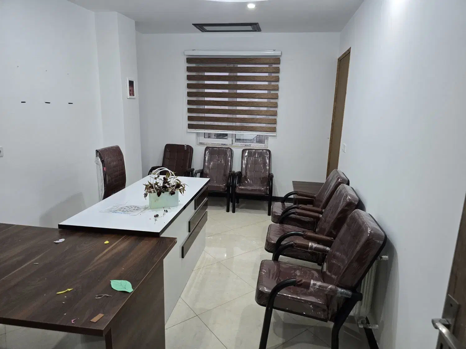 فروش فوری و زیر قیمت|مبلمان اداری|ساری, |دیوار