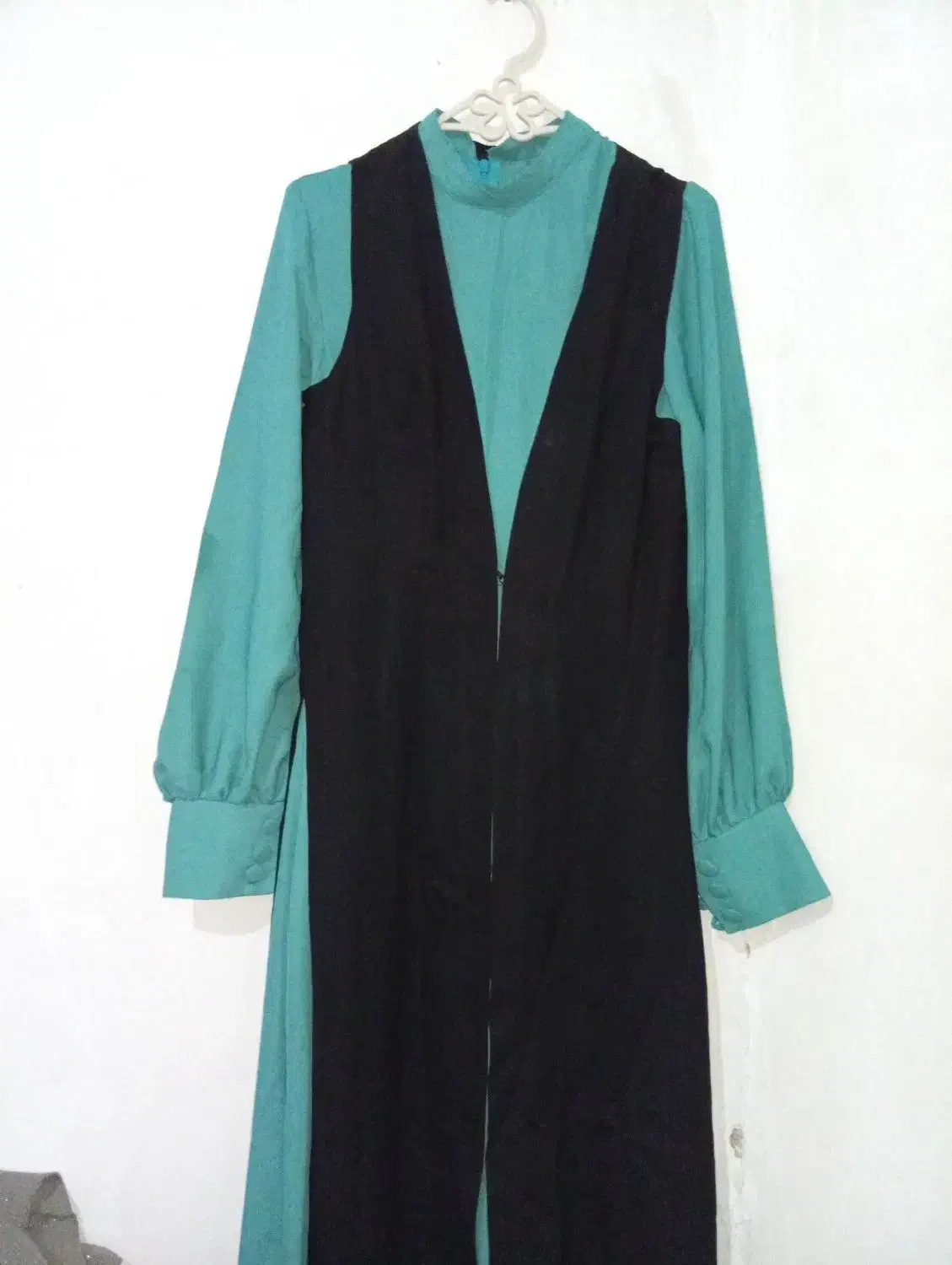 لباس|لباس|اقبالیه, |دیوار