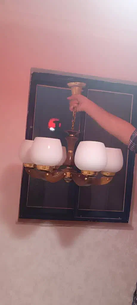 فروش لوستر چوبی ۵ شعله و دیوارکوب|لوستر و چراغ آویز|رشت, پارک شهر|دیوار