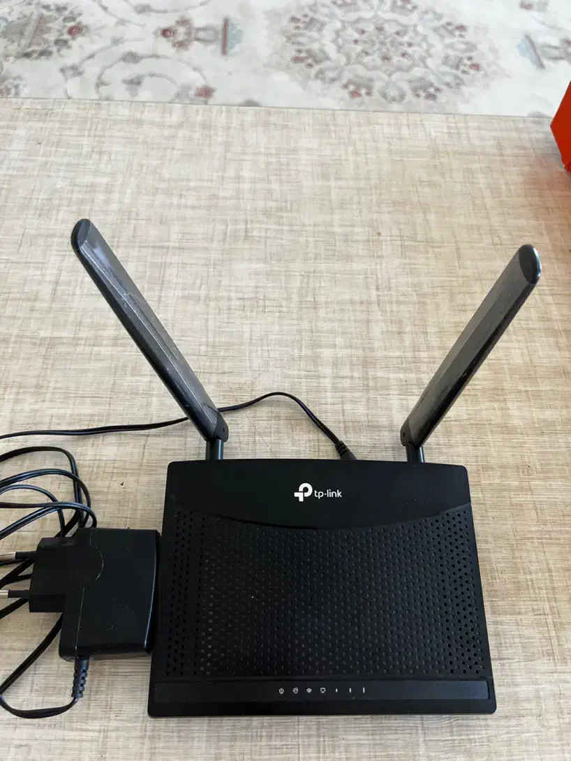 مودم همه نوع سیم کارت میخوره یک هفته استفاده کردم|مودم و تجهیزات شبکه|کرج, باغستان|دیوار