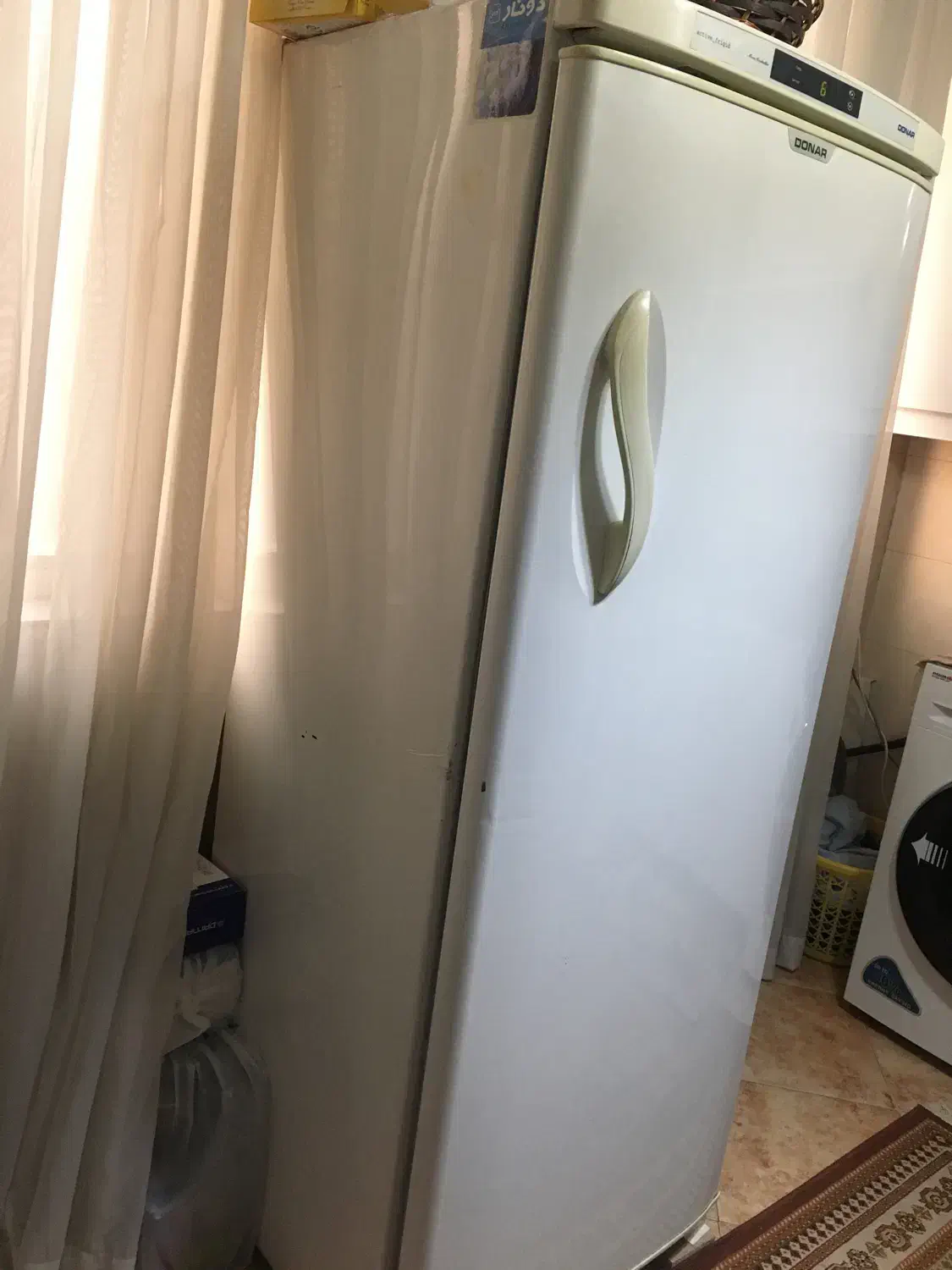 یخچال در حد نو|یخچال و فریزر|صحنه, |دیوار