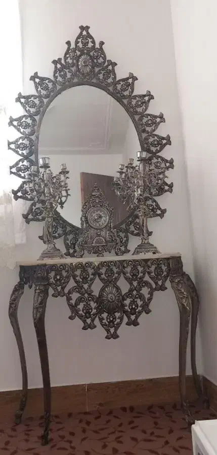 اینه شمدون الیاژی|آینه|آبیک, |دیوار