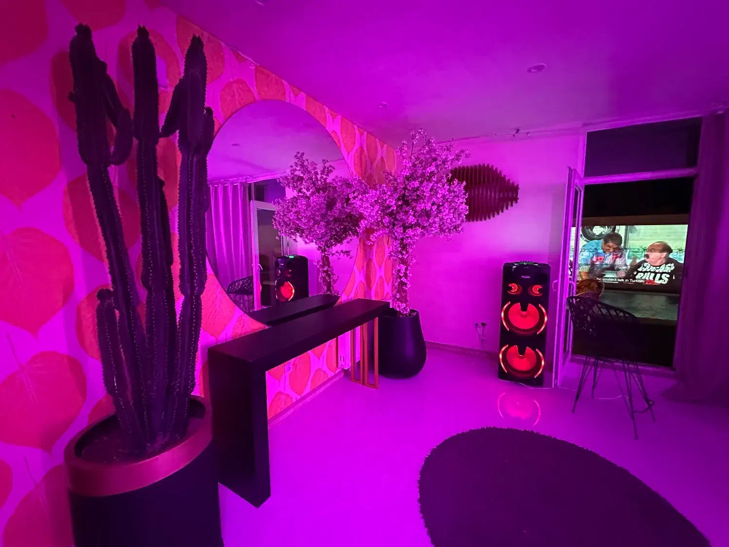 ویلا مدرن استخر وجکوزی ابگرم تاپ لوکیشن|اجارهٔ کوتاهمدت ویلا و باغ|کرج, کمالشهر|دیوار