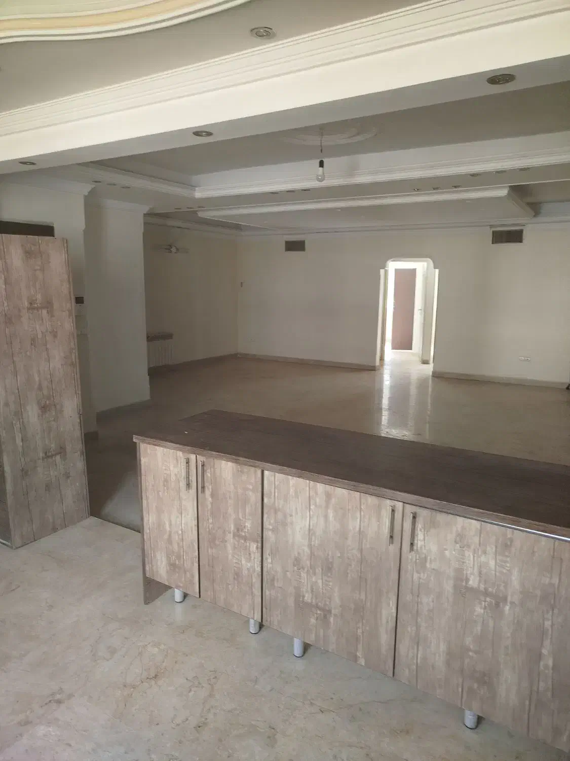 ۱۱۴مترتهرانسرشهرک آزادی تک واحدتخلیه(مالک )