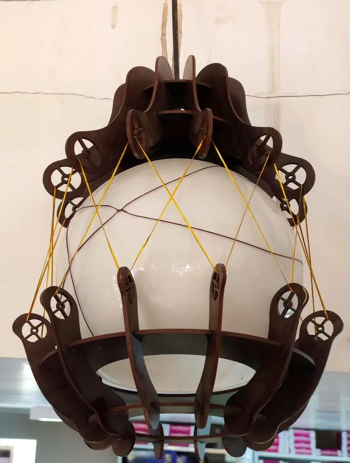 فروش ویژه انواع لوستر و آویز|لوستر و چراغ آویز|اصفهان, باغ فدک|دیوار