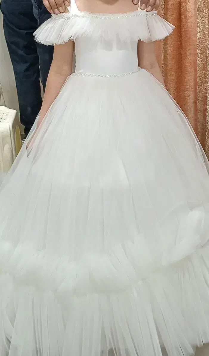 لباس عروس دخترانه|لباس|شاهین‌شهر, مخابرات (شهید بهشتی)|دیوار