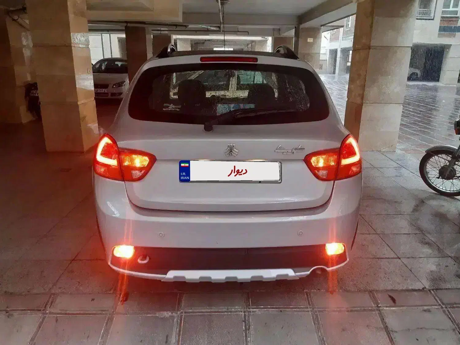 کوییک آر نقره ای مشکی بهمن ۱۴۰۱|خودرو سواری و وانت|ری, دیلمان|دیوار