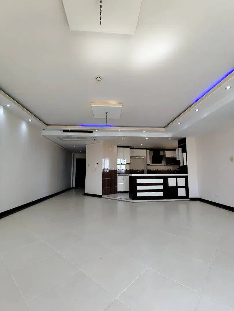 آپارتمان ۱۱۰ متری برج آسمان سه کله