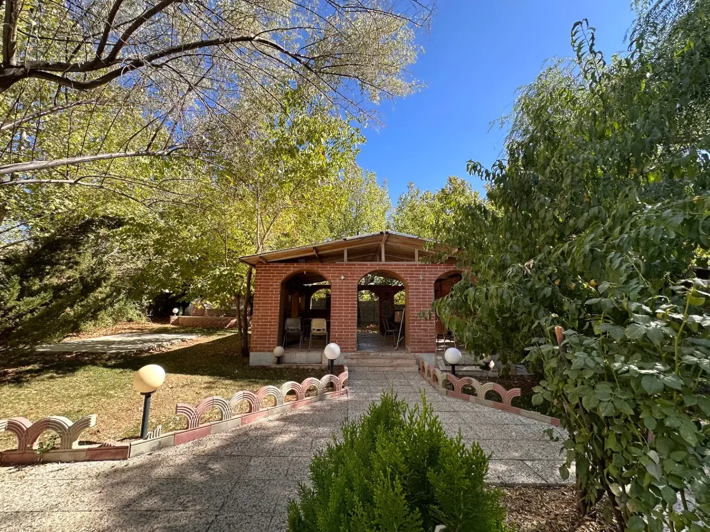 اجاره باغ و ویلا/جکوزی آب گرم|اجارهٔ کوتاه‌مدت ویلا و باغ|همایجان, |دیوار