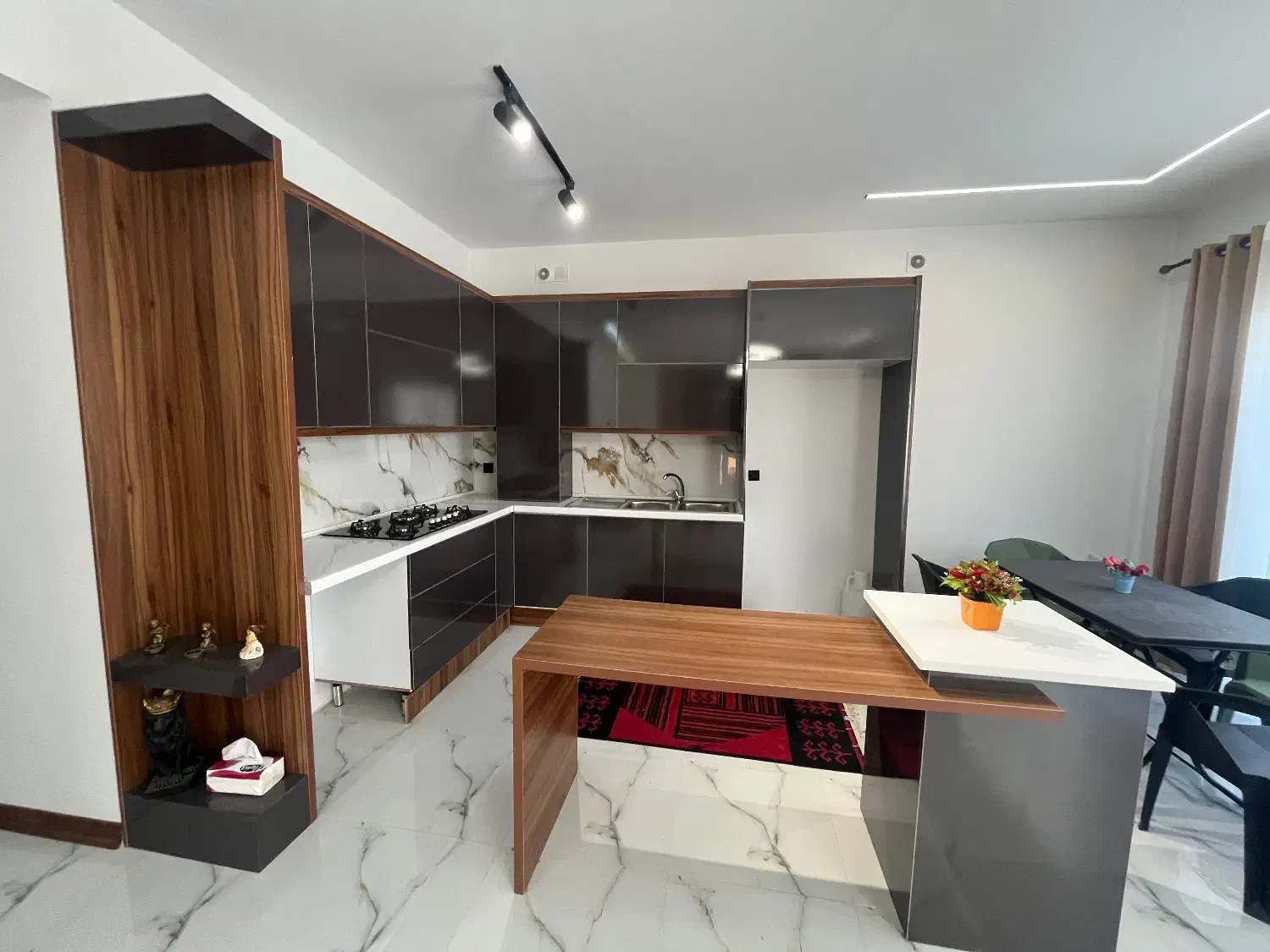 ۲۵۵مترزمین « باغ ویلامدرن / سهیلیه زعفرانیه *|فروش خانه و ویلا|کرج, فاز ۴ مهرشهر|دیوار