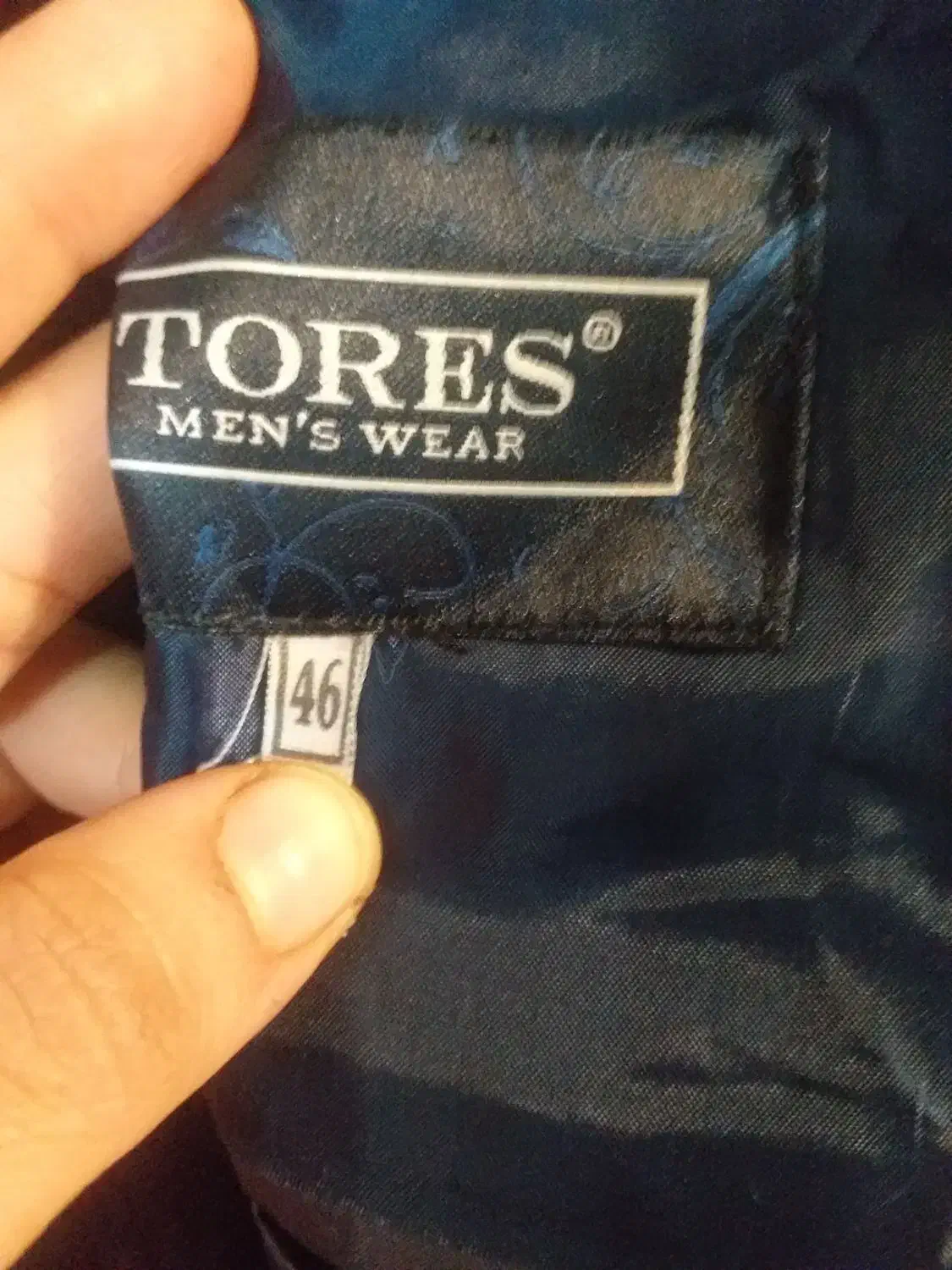 در حد نو زیاده استفاده نشده|لباس|کاشان, باغ ماجد|دیوار