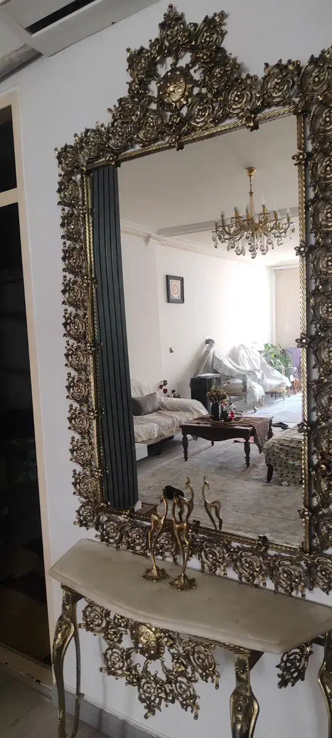 آینه کنسول و میز کنار سالنی  برنزی قلم کاری|بوفه، ویترین، کنسول|تبریز, |دیوار