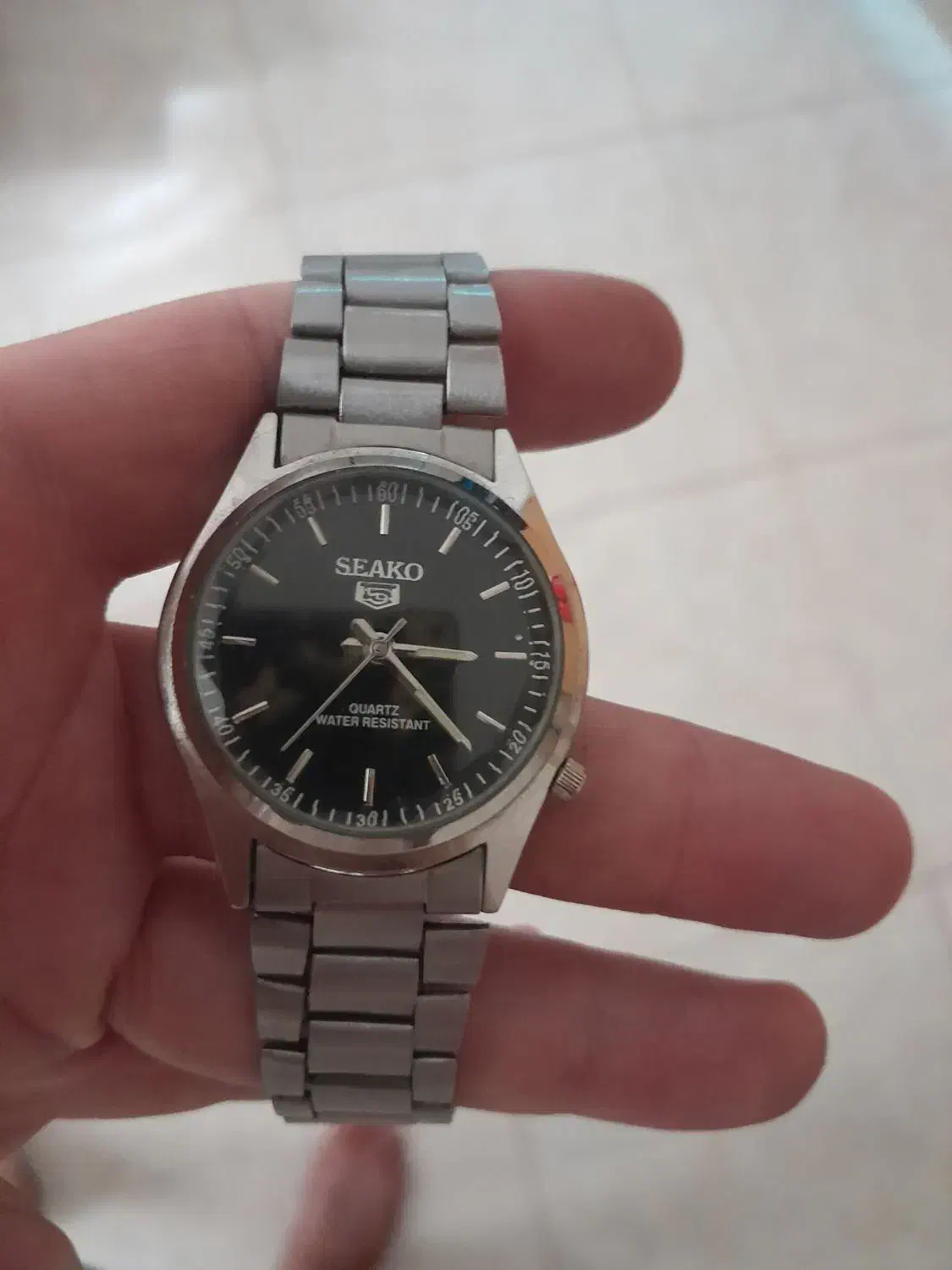 دو عدد ساعت مچی|ساعت|کاشان, درب زنجیر|دیوار