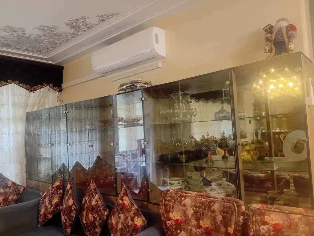 ویترین دکور ام دی اف|بوفه، ویترین، کنسول|اصفهان, گلزار|دیوار