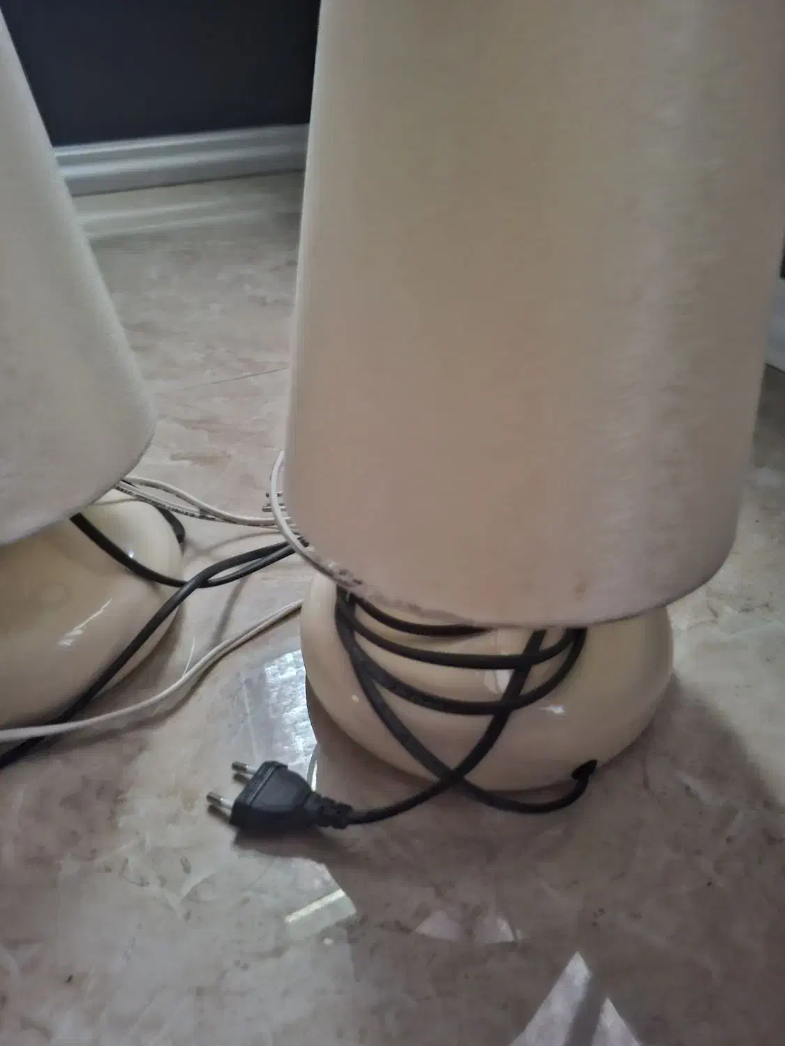 اباژور|چراغ خواب و آباژور|نیشابور, دارایی|دیوار