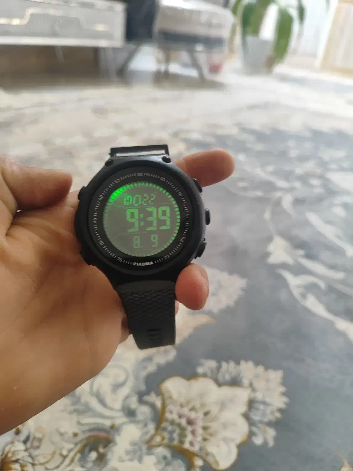 ساعت زد آب|ساعت|شیراز, کوشک میدان|دیوار