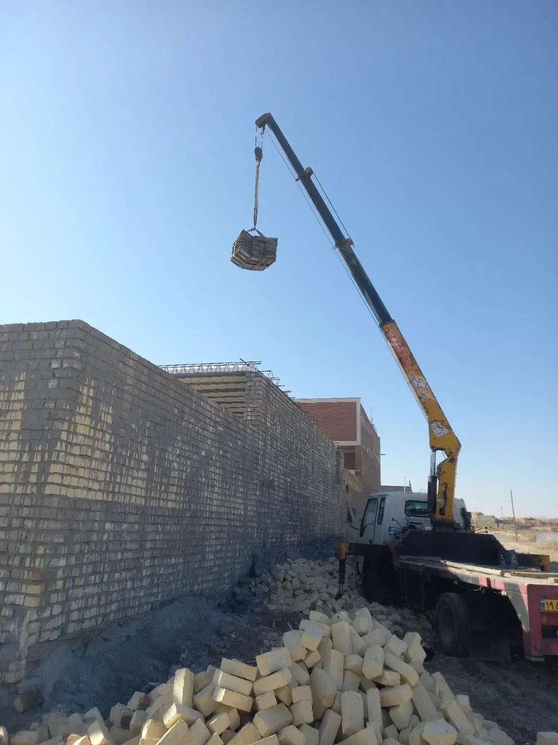 جرثقیل|خدمات پیشه و مهارت|قم, زنبیل آباد|دیوار