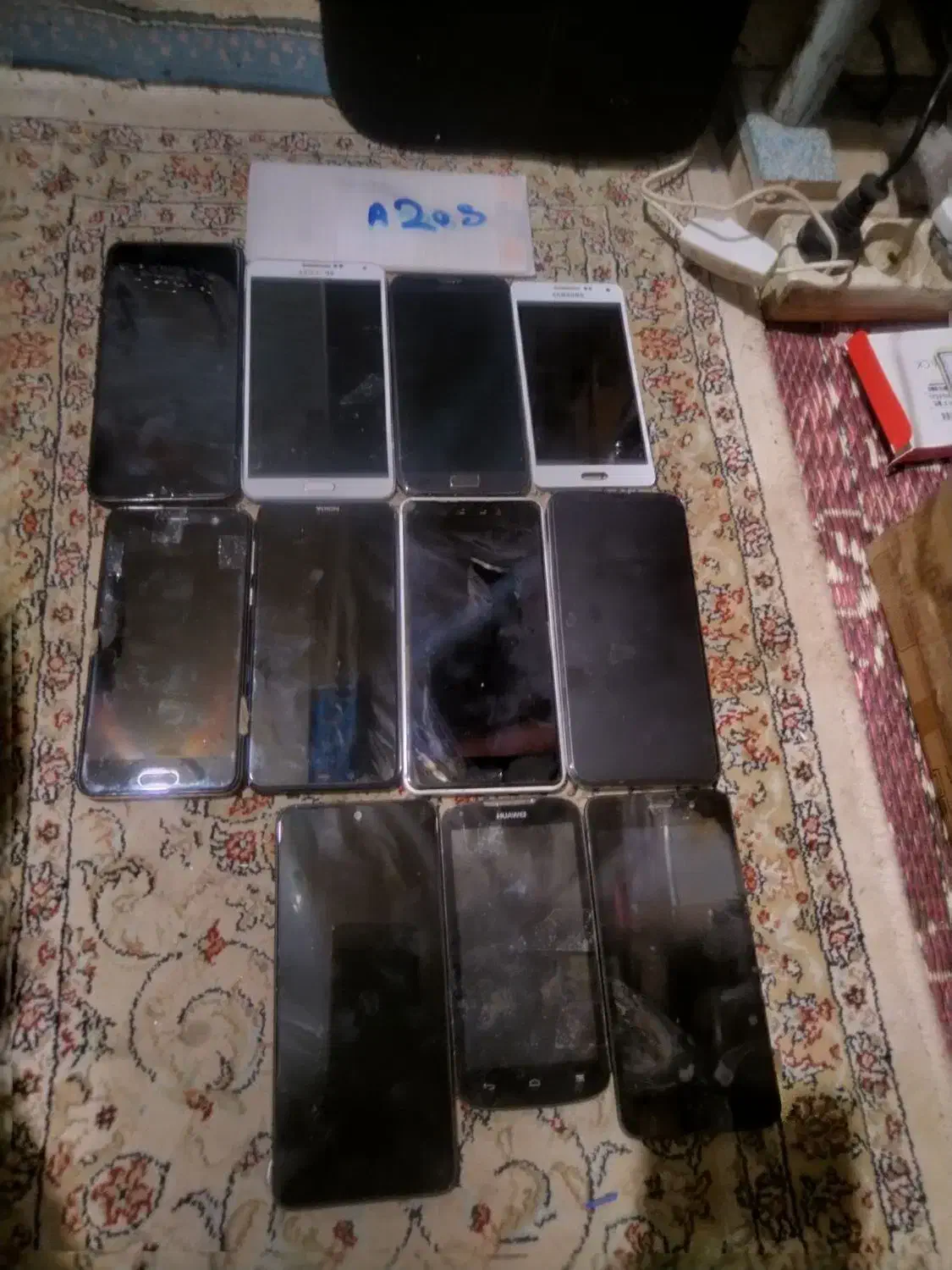 ال سی دی با فریم گوشی|لوازم جانبی موبایل و تبلت|کرج, گوهردشت|دیوار