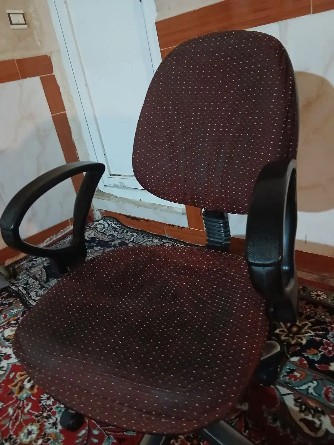 فروش صندلی|مبلمان اداری|کرمانشاه, |دیوار