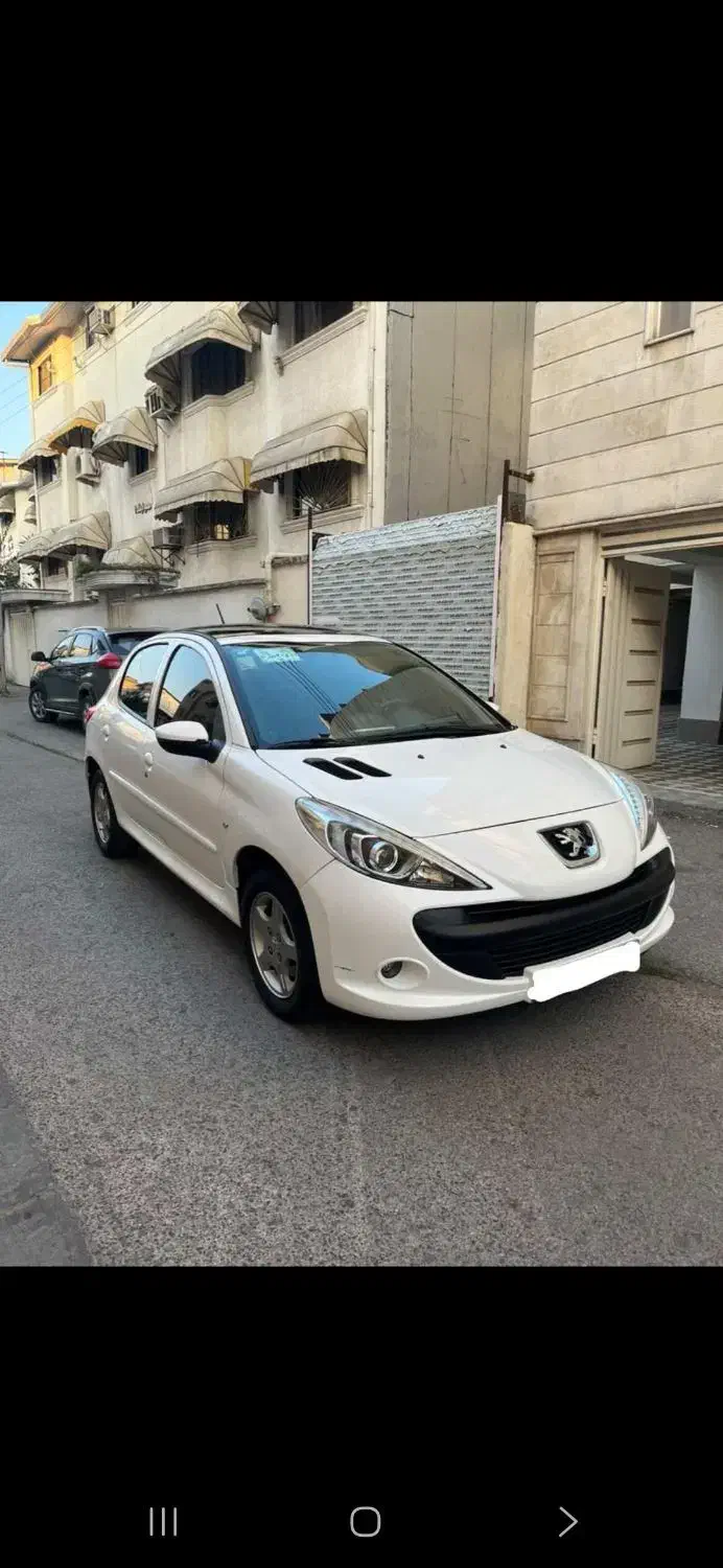 207 پانا سفید 1402 درجه یک|خودرو سواری و وانت|قم, بکایی|دیوار