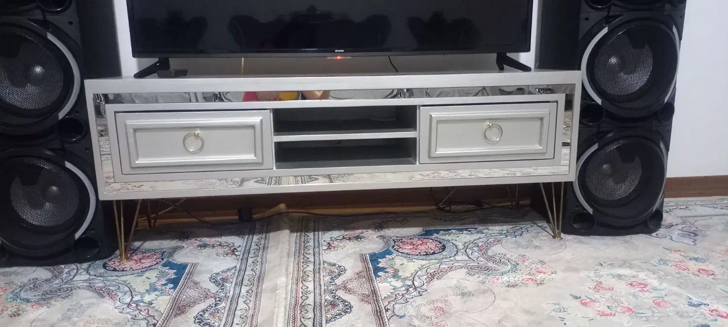 میز تلویزیون|میز تلویزیون|رباطکریم, آدران|دیوار