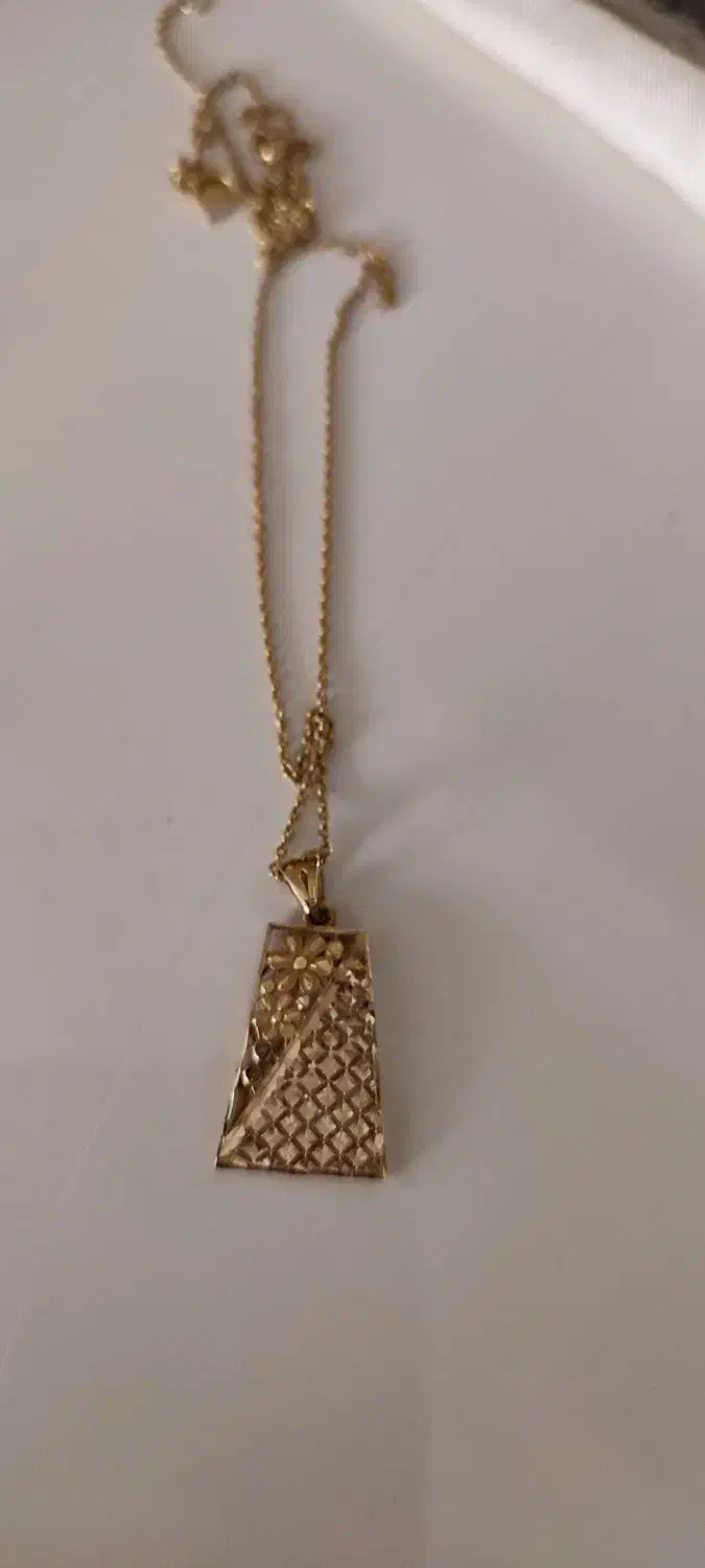 گوشواره وگردبند درحد نو|جواهرات|ساوه, |دیوار