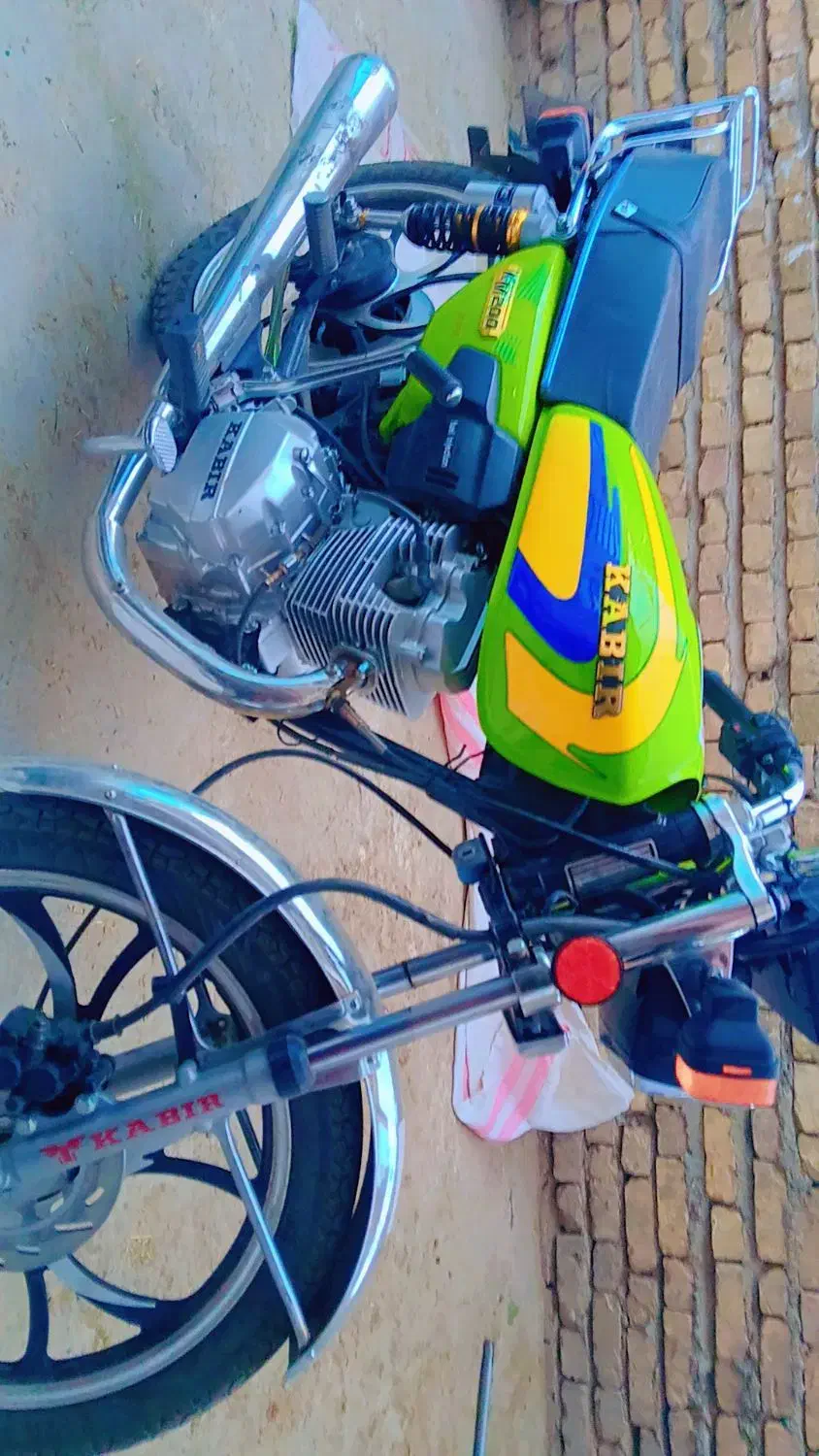 موتور ۲۰۰ خشک|موتورسیکلت|راین, |دیوار