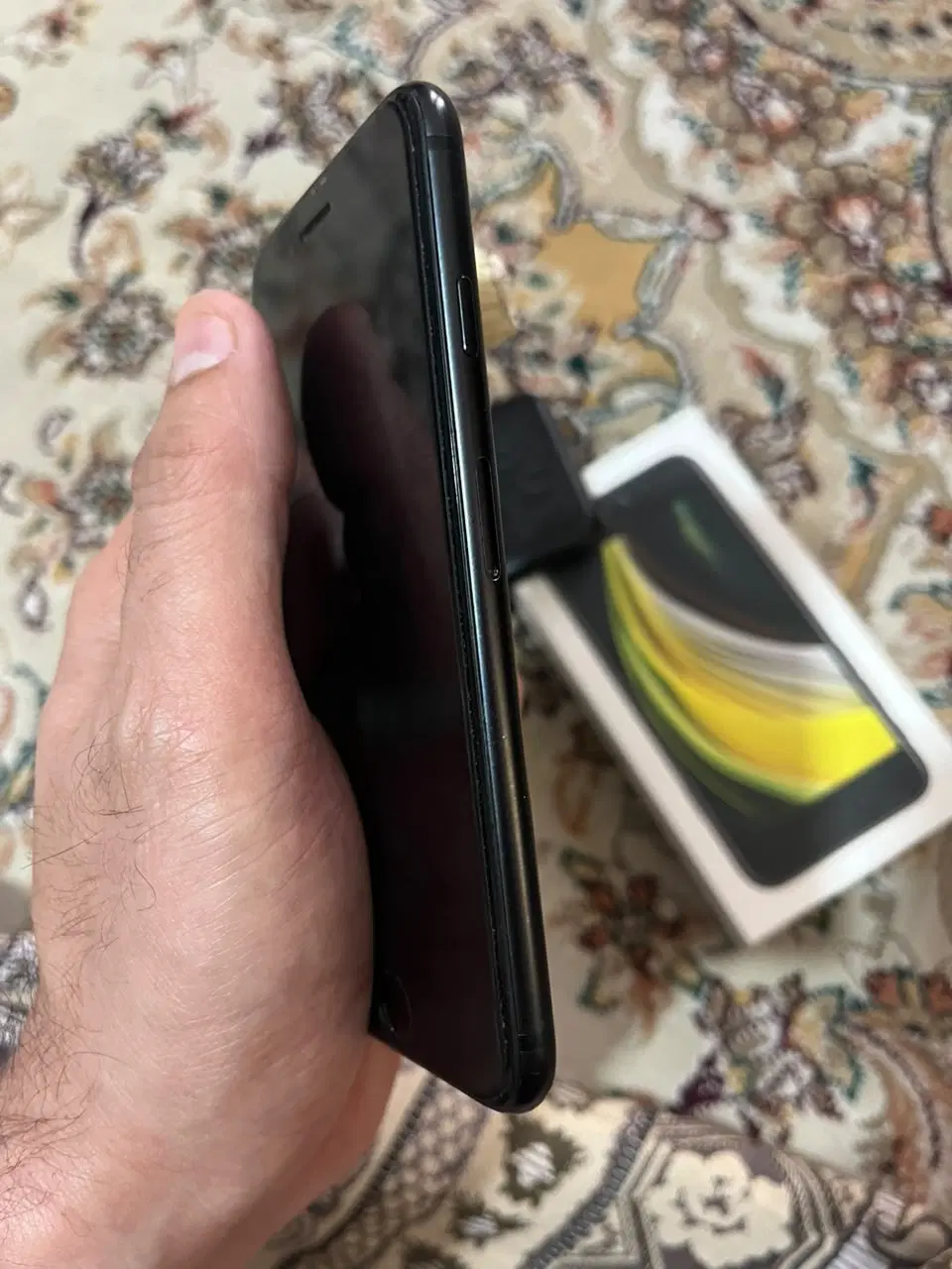 IPhone SE 2020|موبایل|کرج, ساسانی (قلمستان)|دیوار