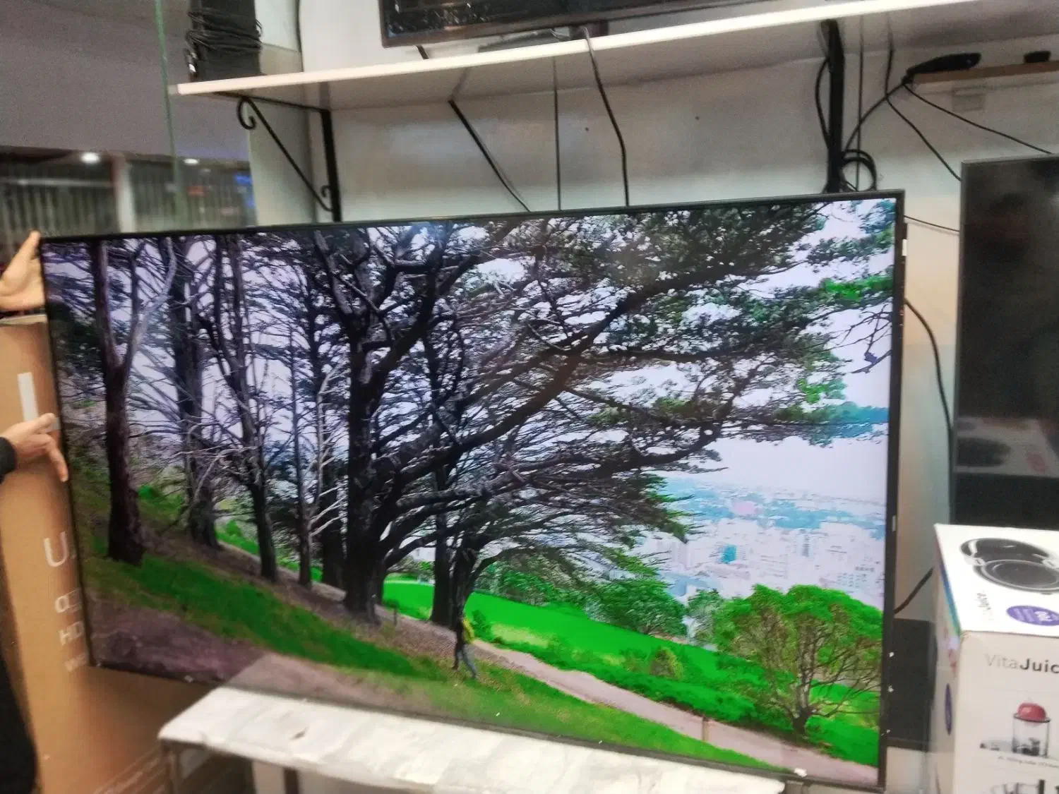 ال ای دی 65 سامسونگ در حد نو|تلویزیون و پروژکتور|شیراز, زند|دیوار