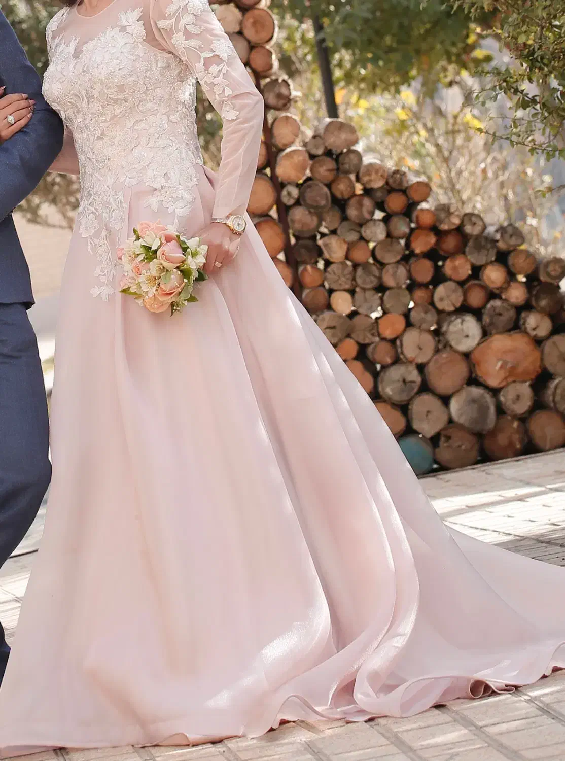 لباس مجلسی نو|لباس|ورامین, ورامین|دیوار