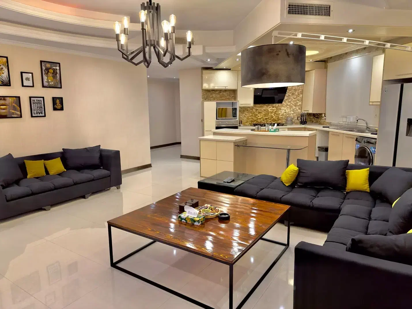 اجاره روزانه/خانه مبله/هتل اپارتمان/روزانه/هفتگی|اجارهٔ کوتاه‌مدت آپارتمان و سوئیت|تهران, باغ فیض|دیوار