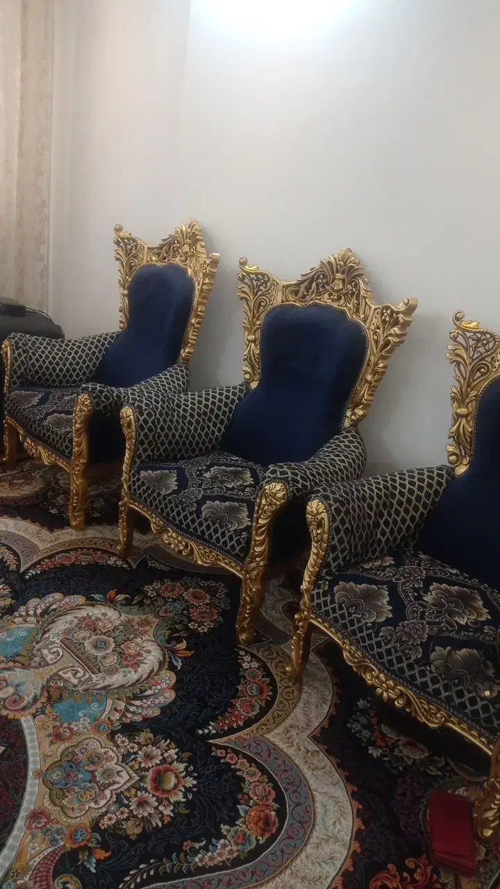 مبل سورمه ای ۹نفره|مبلمان خانگی و میز عسلی|قم, انصار‌الحسین|دیوار
