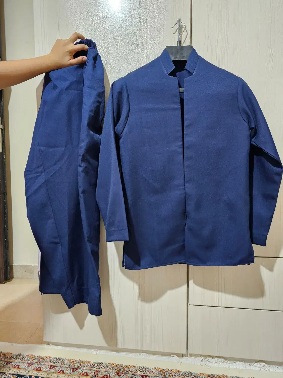 چو خورانه نوجوان|لباس|کرمانشاه, |دیوار