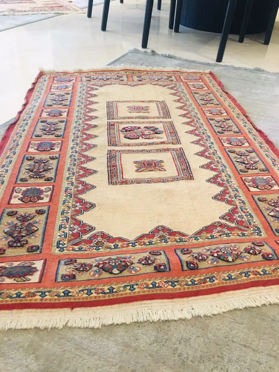 گلیم فرش دست باف سیرجان یک زرع ونیم|گلیم، جاجیم، گبه|تهران, اختیاریه|دیوار